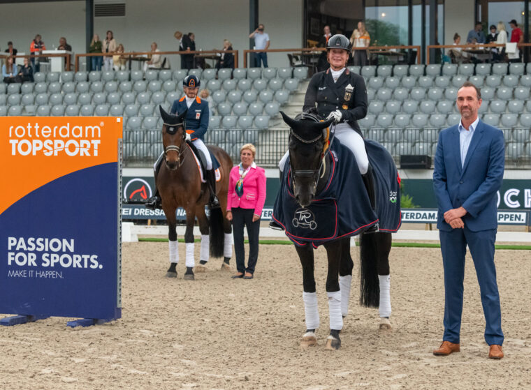 CHIO108 GER Werth Isabell Weihegold Old CDIO5 Prijsuitreiking 3 van 3