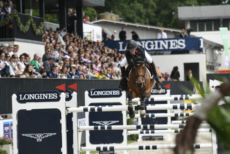 BJS1849 125 Luibanta BH Amanda Derbyshire