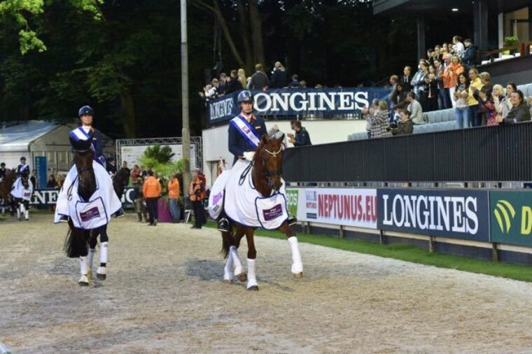 Prijsuitreiking finale grand kur avond