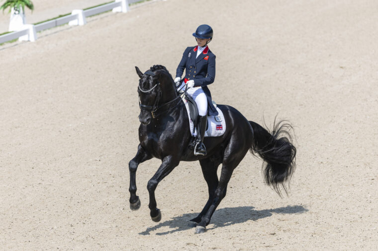 Charlotte Fry (GBR) met Glamourdale