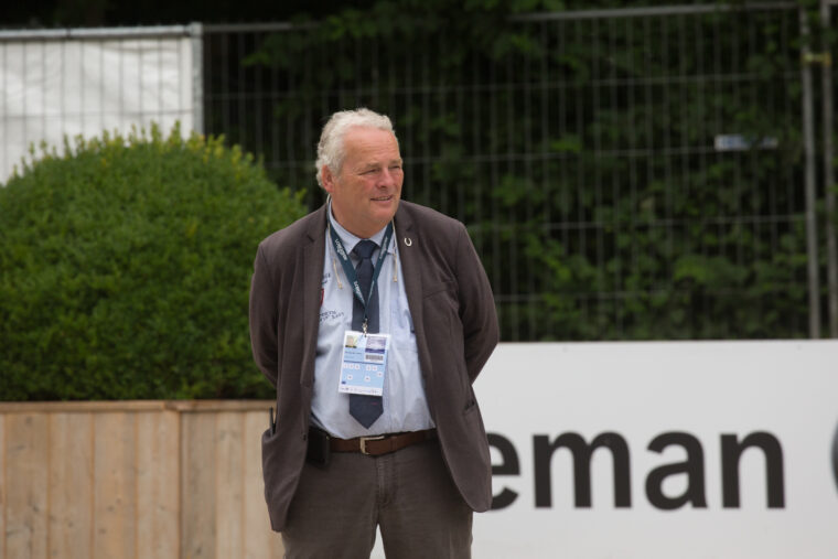 JP IMG 0759 Official tijdens vetcheck