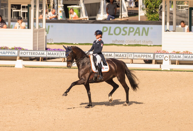 Marieke van der Putten en Zantana RS2 OLD N.O.P.