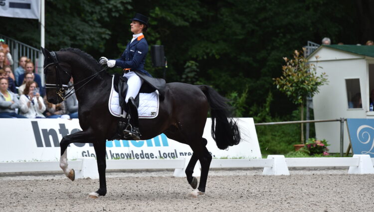 ADELINDE CORNELISSEN AQIEDO 18