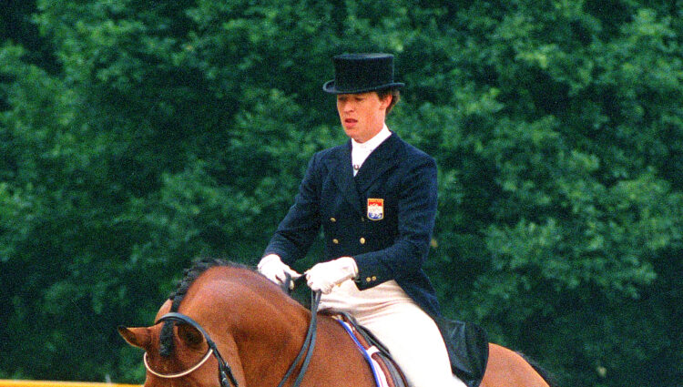 JM T1 256 E 12 A Bontje E Olympic Larius 1