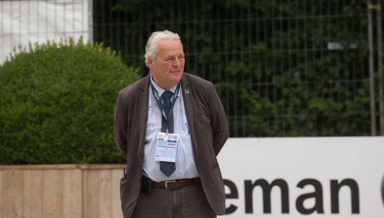 JP IMG 0759 Official tijdens vetcheck